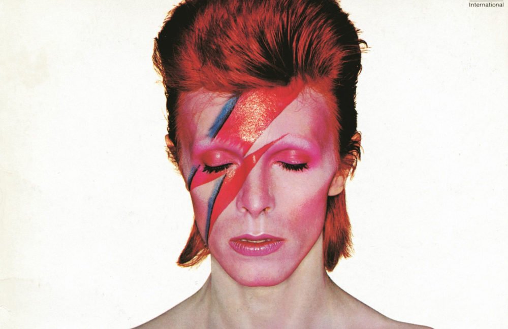 aladdinsane e1618240674201