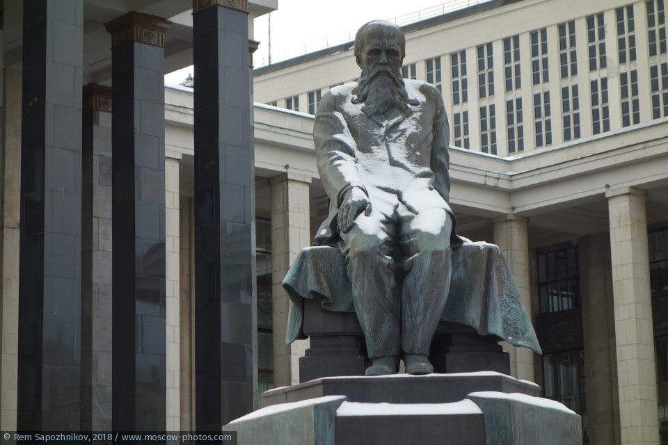 Φιόντορ Ντοστογιέφσκι: Ο μεγάλος ψυχογράφος, το έργο και η επίδραση του στην ποπ κουλτούρα lat: 55.75235845986691, long: 37.61025154368524