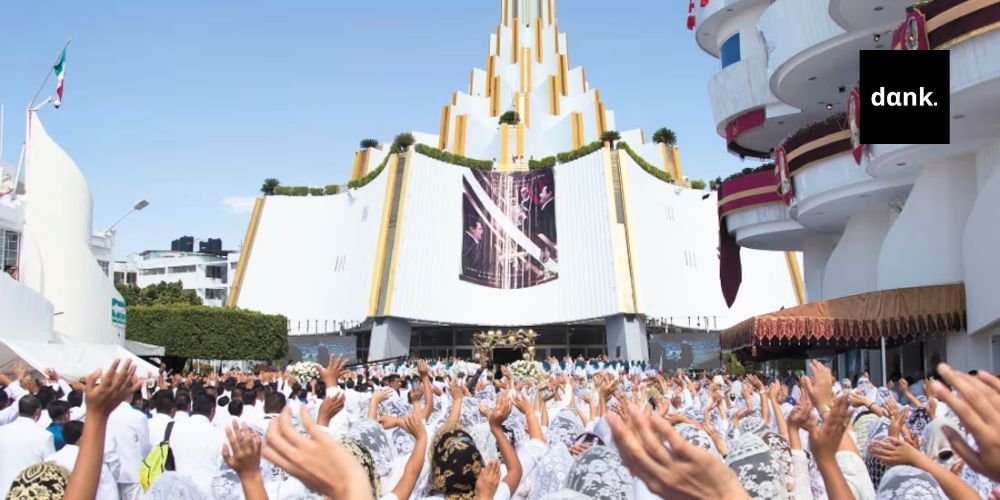 La Luz del Mundo: Σκάνδαλο για την εκκλησία με τους 5 εκατ. πιστούς - Βιασμοί παιδιών και trafficking la luz del mundo banner