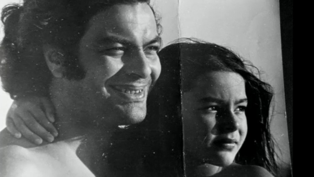 Μάνος Λοΐζος: Όλα τον θυμίζουν, 43 χρόνια μετά τον θάνατo του ΠΑΡΑΣΚΗΝΙΟ ΜΝΗΜΗ ΜΑΝΟΥ ΛΟΪΖΟΥ1