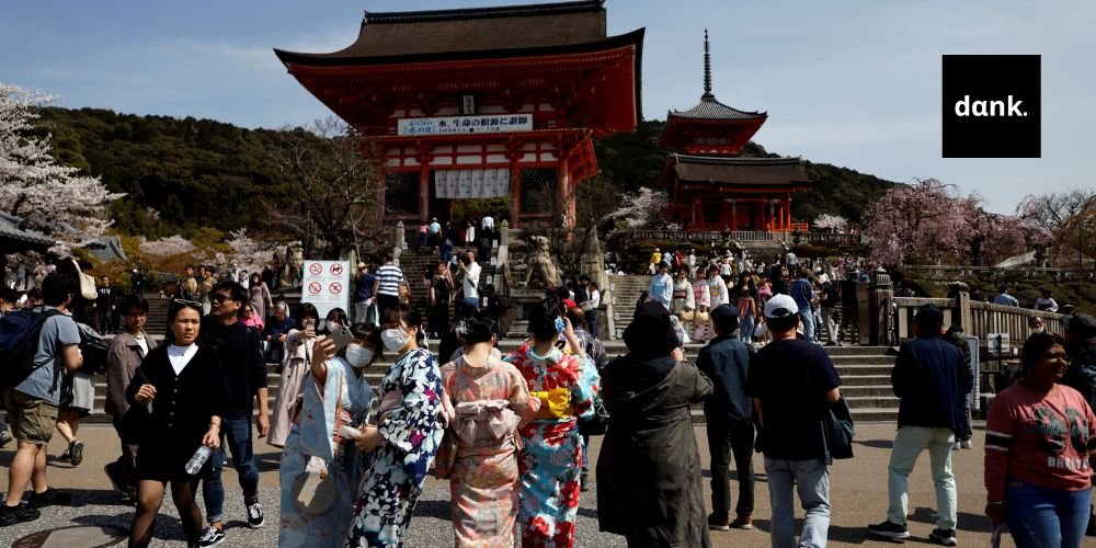 Υπερτουρισμός στην Ιαπωνία: Όταν οι επισκέπτες ξεπερνούν τους ντόπιους japan banner (1)