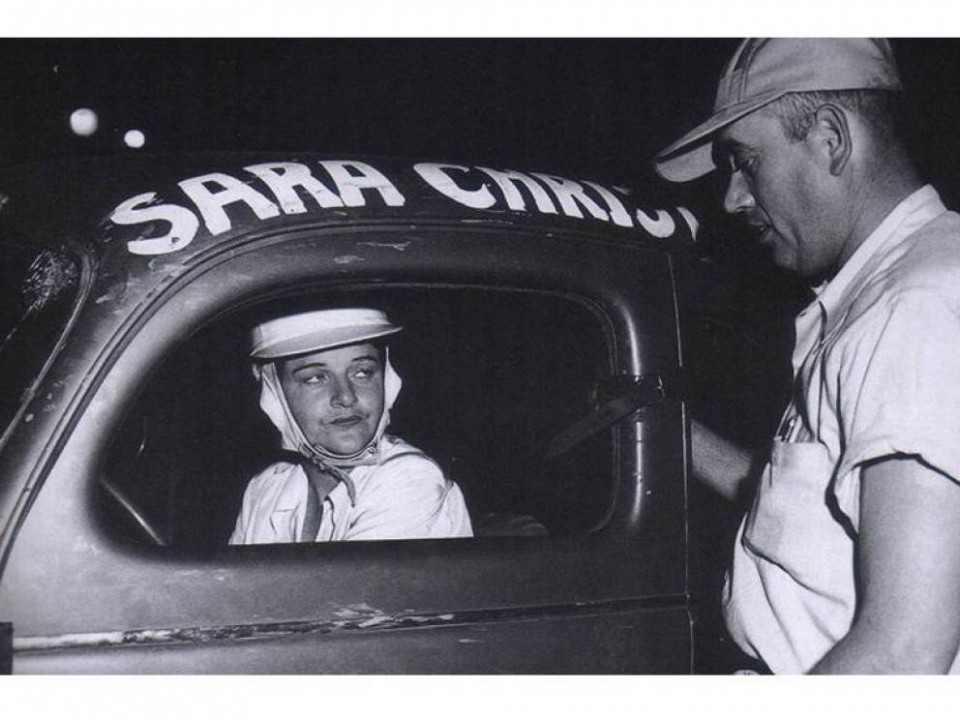 Οι 6 πιο σκληροπυρηνικές γυναίκες οδηγοί αγωνιστικών αυτοκινήτων στην ιστορία image