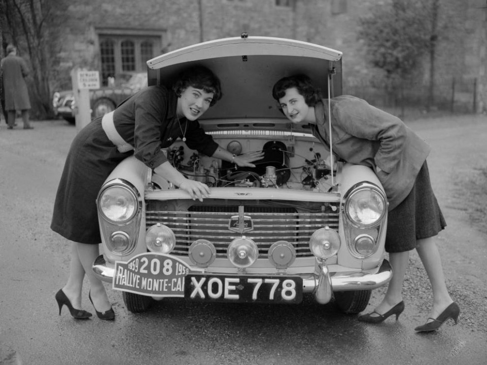 Οι 6 πιο σκληροπυρηνικές γυναίκες οδηγοί αγωνιστικών αυτοκινήτων στην ιστορία image