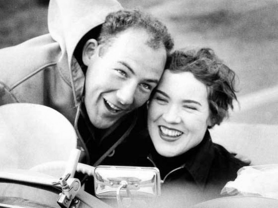 Οι 6 πιο σκληροπυρηνικές γυναίκες οδηγοί αγωνιστικών αυτοκινήτων στην ιστορία image